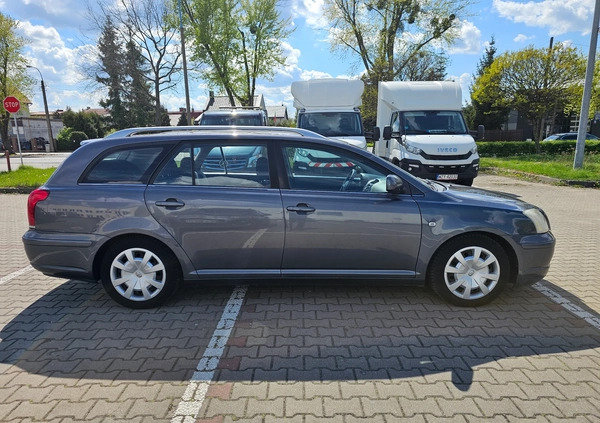 Toyota Avensis cena 14000 przebieg: 297111, rok produkcji 2006 z Wolbórz małe 106